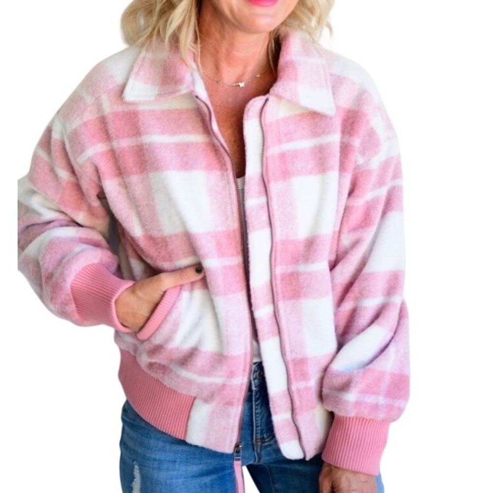 Universal Thread Fuzzy Pink Plaid Bomber Jacket‎ Women M Preppy Classic Country